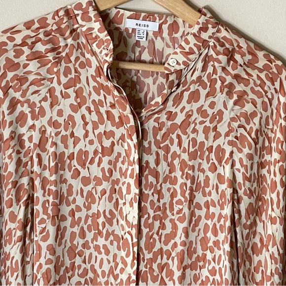 Reiss leopard print long sleeve button front blouse - Picture 3 of 12